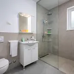 Vila Roko *